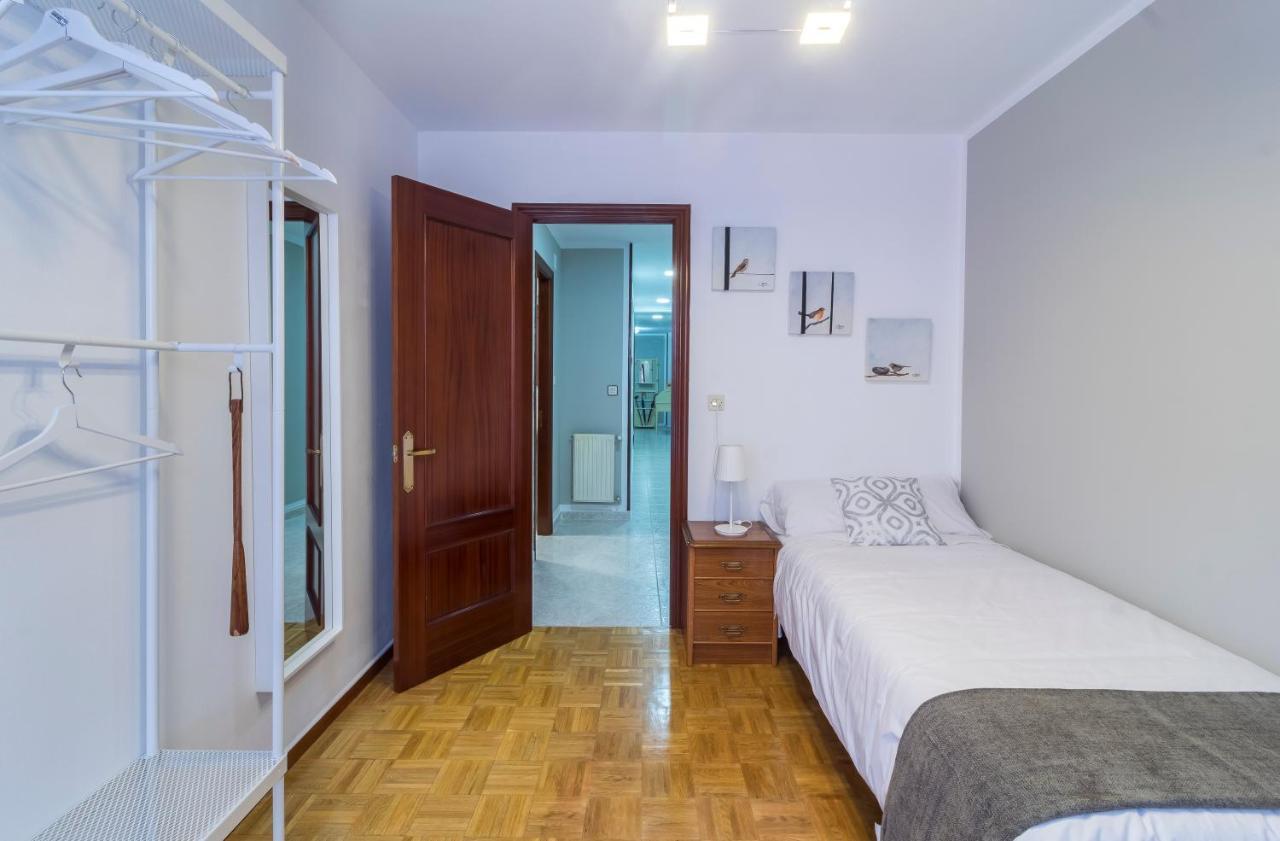 Apartamento Vital Aza ポラ・デ・レナ エクステリア 写真